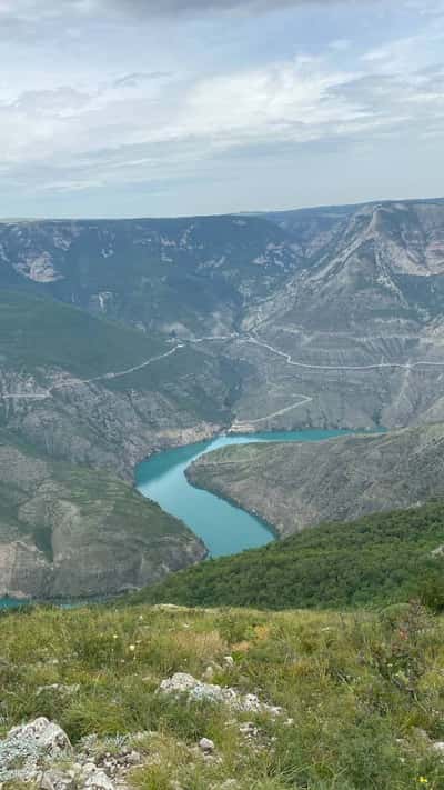 Сулакский каньон, бархан Сарыкум и пещера Нохъо