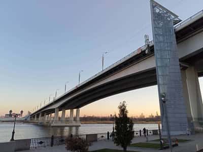 Основные достопримечательности Южной столицы на автомобиле за три часа