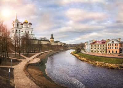 Экскурсионный тур по окрестностям Пскова с отдыхом в Печорах. Осень
