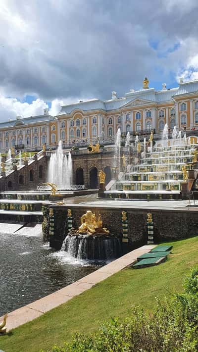 Обзорная экскурсия по Петербургу + Нижний парк Петергофа