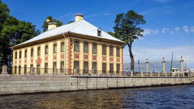 Аптекарский остров на катере