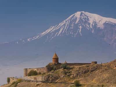 Храм Хор Вирап, монастырь Нораванк, винный завод Арени