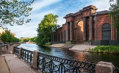 Аудиоэкскурсия в приложении: от Адмиралтейской к Новой Голландии