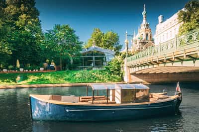 Прогулка на катере «Моцарт» до 11 человек