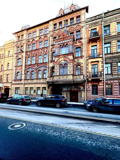 Санкт-Петербург: Город контрастов