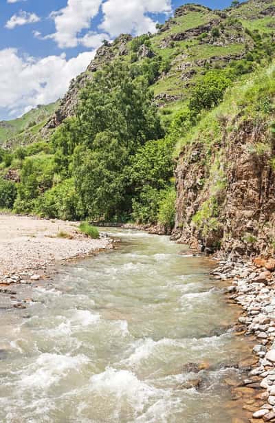 Урочище Джилы-Су - место, где рождаются легенды, водопады