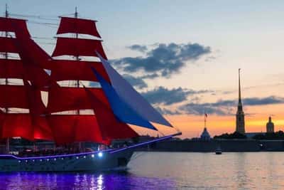 Вечерний Петербург и репетиция шоу «Алые Паруса»