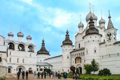 Ростов Великий - жемчужина на озере Неро