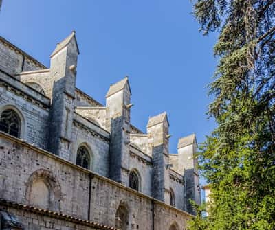 К мощам святой Марии Магдалины