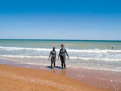 «Посейдон» на Азовском море: песчаный пляж и греческие грязевые ванны