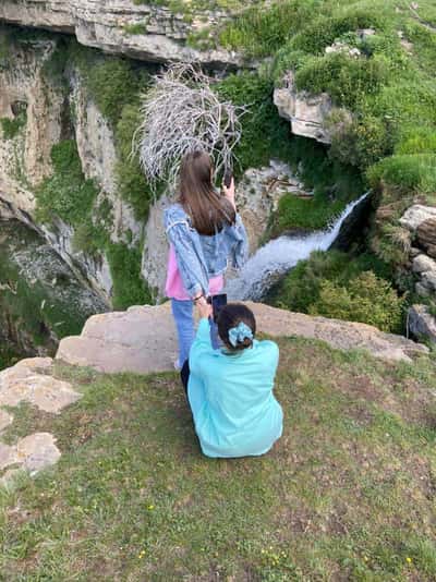 Путешествие к водопадам Хунзаха и горному озеру Мочох
