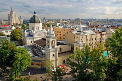 Женские монастыри Москвы