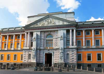 Аудиоэкскурсия в приложении: Имперский Петербург. По стопам Карла Росси