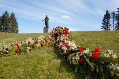 Индивидуальная экскурсия «Блокадный Ленинград» на минивене