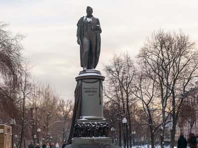 Бульварное кольцо Москвы: Чистопрудный бульвар