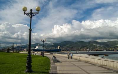 Новороссийск - город-труженик, город-герой