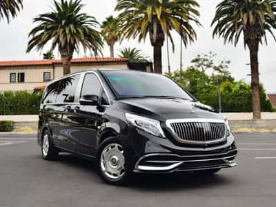 VIP-трансфер на авто премиум-класса Maybach из аэропорта или по Стамбулу