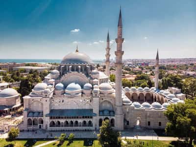 Великолепный век: интриги и роскошь Стамбула