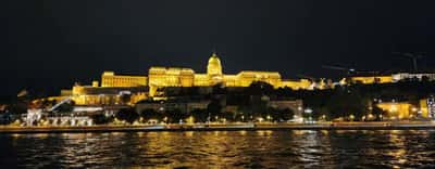 Weekend Cuisine and Piano Show on Danube: Круиз с ужином и шоу пианистов