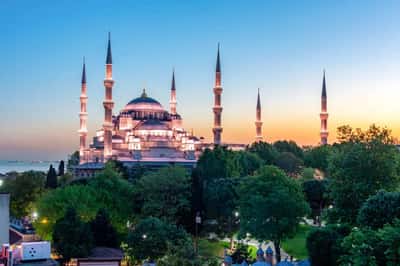 Познакомиться с историей Османской империи: экскурсия в Голубую мечеть