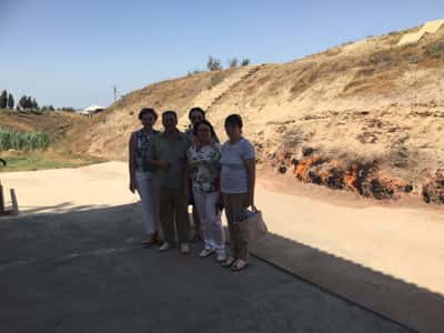 Поездка к природной достопримечательности горящая гора «Янардаг»