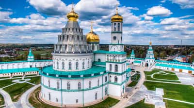 «Обители и судьбы»: автобусный тур в Звенигород и Новый Иерусалим