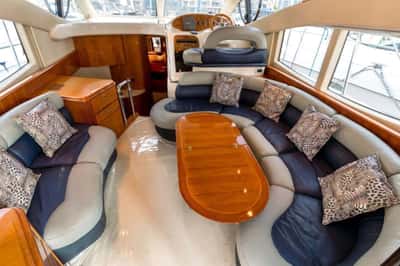 Прогулка на роскошной яхте