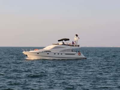 ⁠Морская прогулка и сафари с VIP-ужином и шоу