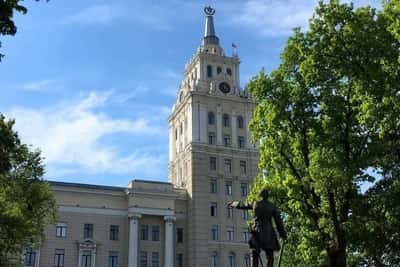 Воронеж - от адмиралтейских верфей до литературных аллей