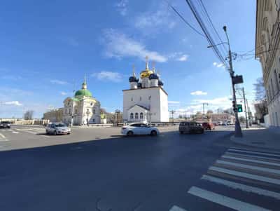 По Твери с Достоевским