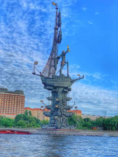 Обзорная прогулка по Москве-реке на катере без капитана