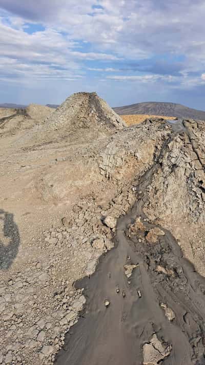 Гобустан,Вулканы,Мечеть, Горящя земля и Розовое озеро