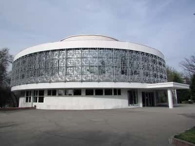 На алматинском метро к уголку советского модернизма