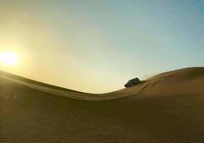 Незабываемый полет на вертолете + Пустынное Сафари с ужином и трансфером