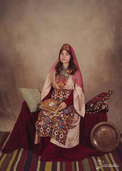Фотосессия в армянских национальных костюмах - таразах