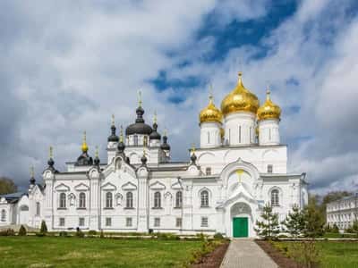 Автобусная обзорная экскурсия «Государыня-Кострома»