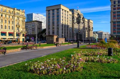 «Коридоры власти»: экскурсия по Государственной думе в мини-группе