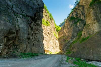 На внедорожниках в Северную Осетию: Кармадонское ущелье