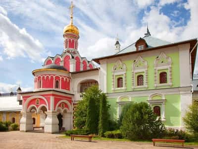 Возрожденные святыни Истринского края