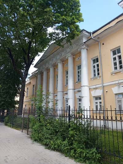По Дворянской и Облупской: будни и праздники провинциальной Калуги