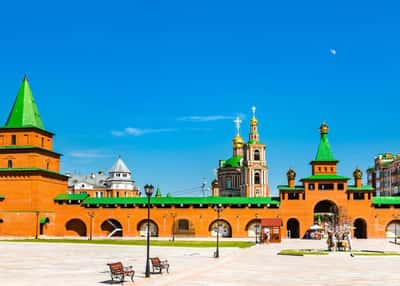 Йош и Ка: гуляем по Йошкар-Оле и купаемся в Казани. Зимний автобусный тур из Перми