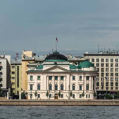 Прогулка по царству модерна Петроградской стороны