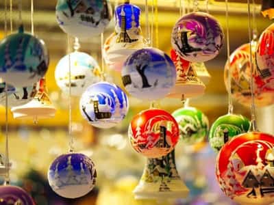 Клин - Музей-фабрика ёлочных игрушек «Клинское подворье»