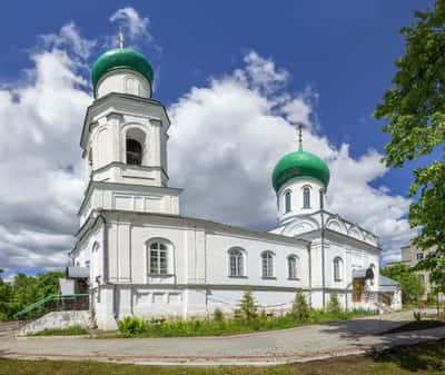 Знаменитый Семенов - родина Золотой Хохломы