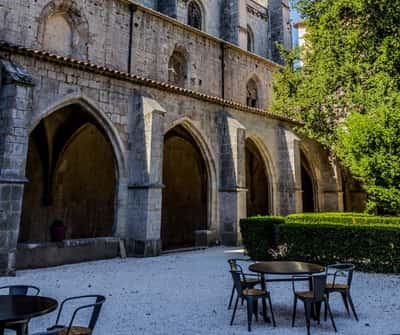 К мощам святой Марии Магдалины