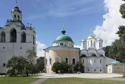Каменные сказы Ярославля