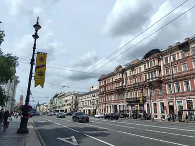 Пешеходная обзорная экскурсия по центру Петербурга