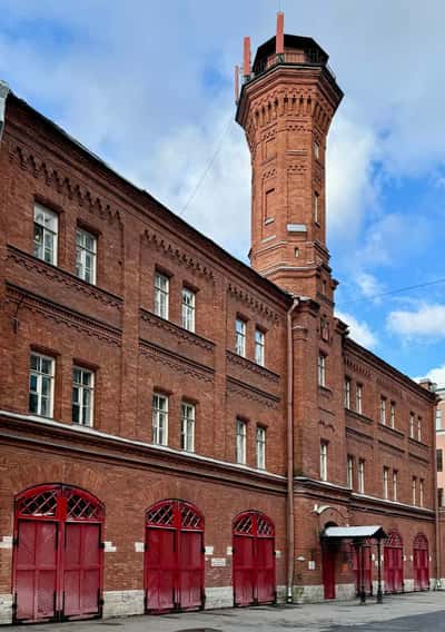 Петроградка: уютная и живая