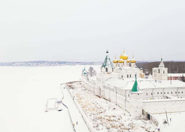 Зимняя сказка. Железнодорожный круиз