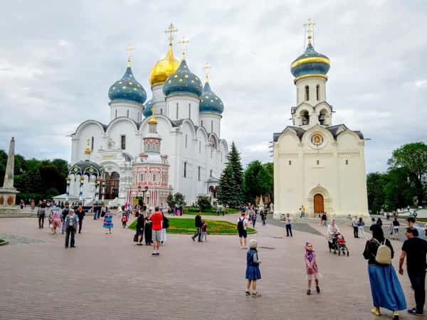 Знакомство с Лаврой: история и святыни в Сергиевом Посаде